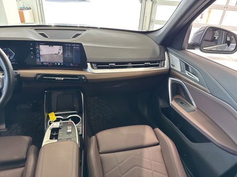 Used 2025 BMW X1 xDrive28i w/ Convenience Package image 47