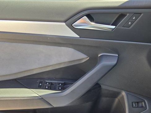 New 2026 Volkswagen Jetta SE FWD image 28