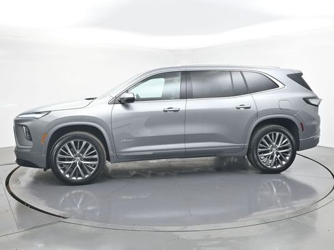 Used 2025 Buick Enclave Avenir w/ Super Cruise Package AWD/4WD image 3