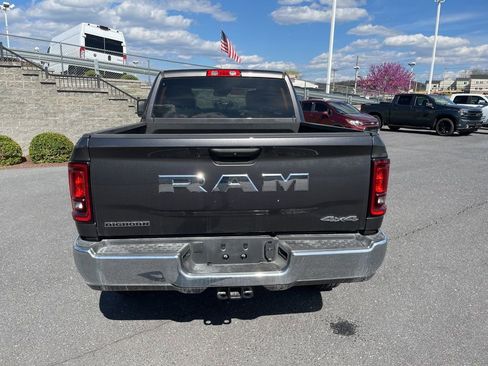 New 2026 RAM 2500 Big Horn AWD/4WD image 8