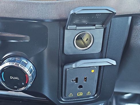 New 2026 Ford F250 Platinum w/ Tremor Off-Road Package image 26