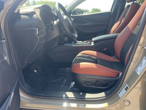 Certified 2025 MAZDA CX-30 Carbon image 27