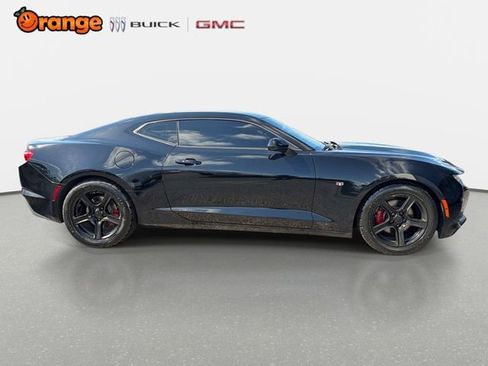 Used 2022 Chevrolet Camaro LT RWD image 2