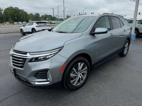 Used 2024 Chevrolet Equinox Premier AWD/4WD image 4