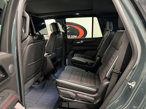 New 2026 GMC Yukon AT4 Ultimate w/ LPO, Floor Liner Package AWD/4WD image 13