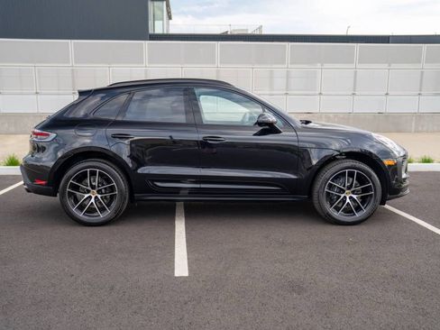 New 2026 Porsche Macan AWD/4WD image 8