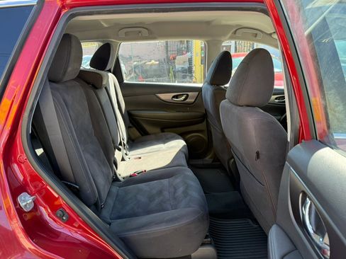 Used 2015 Nissan Rogue S image 10