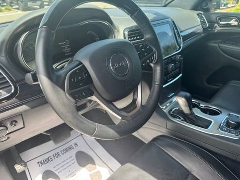 Certified 2019 Jeep Grand Cherokee Overland AWD/4WD image 15