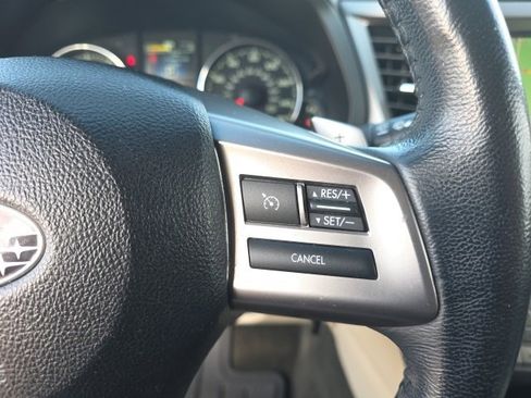 Used 2014 Subaru Outback 2.5i Limited image 17