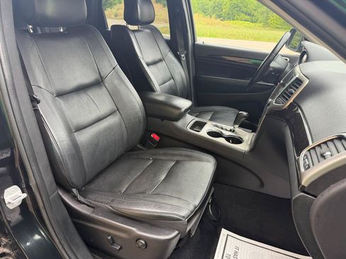 Used 2012 Jeep Grand Cherokee Laredo AWD/4WD image 28