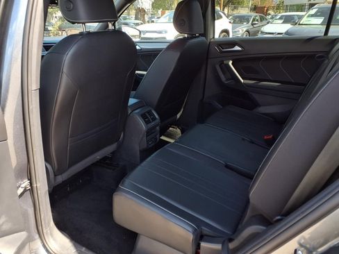 Certified 2023 Volkswagen Tiguan SE R-Line image 21