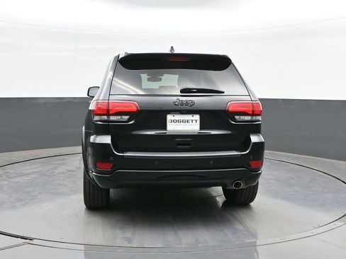 Used 2019 Jeep Grand Cherokee Altitude RWD image 8