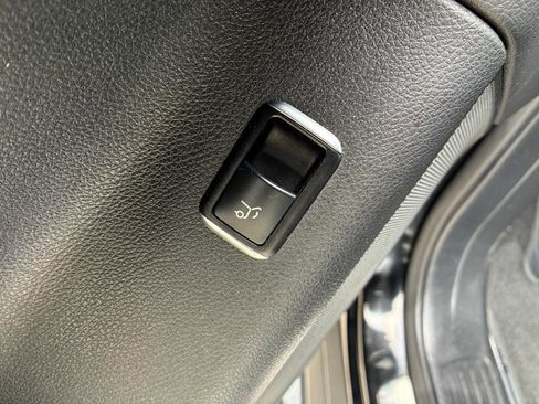 Used 2018 Mercedes-Benz GLE 350 image 11