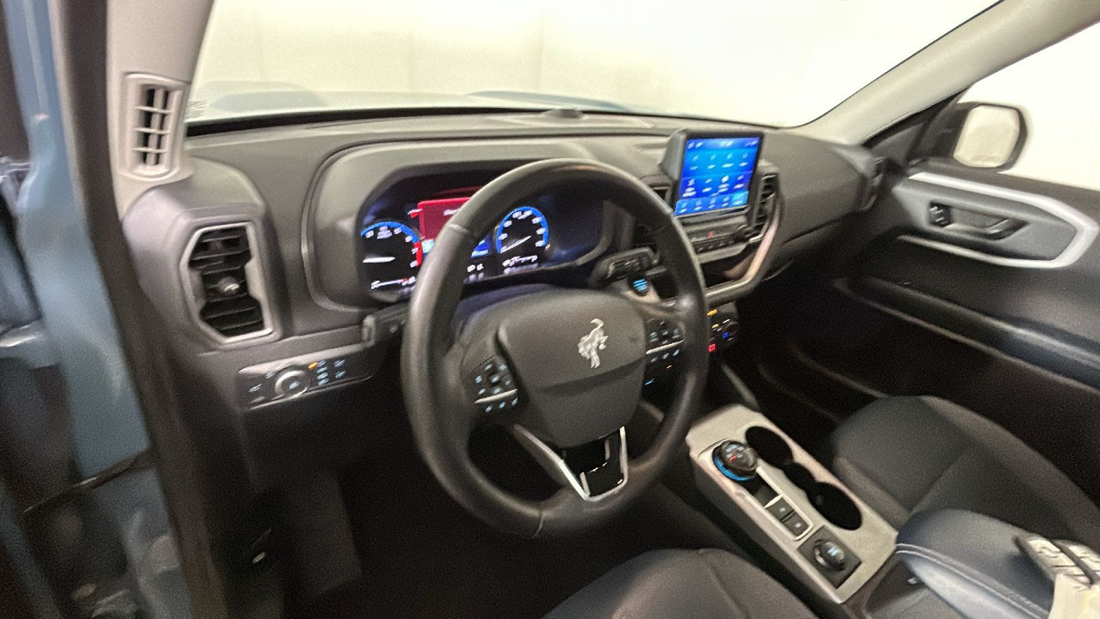 Used 2022 Ford Bronco Sport Outer Banks w/ Tech Package AWD/4WD image 16