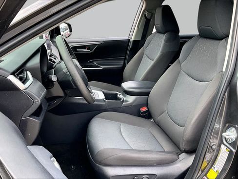 Used 2025 Toyota RAV4 XLE w/ Convenience Package AWD/4WD image 15