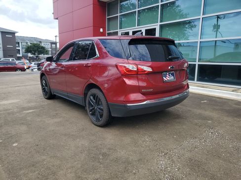 Used 2020 Chevrolet Equinox LT w/ Sport Edition FWD image 4