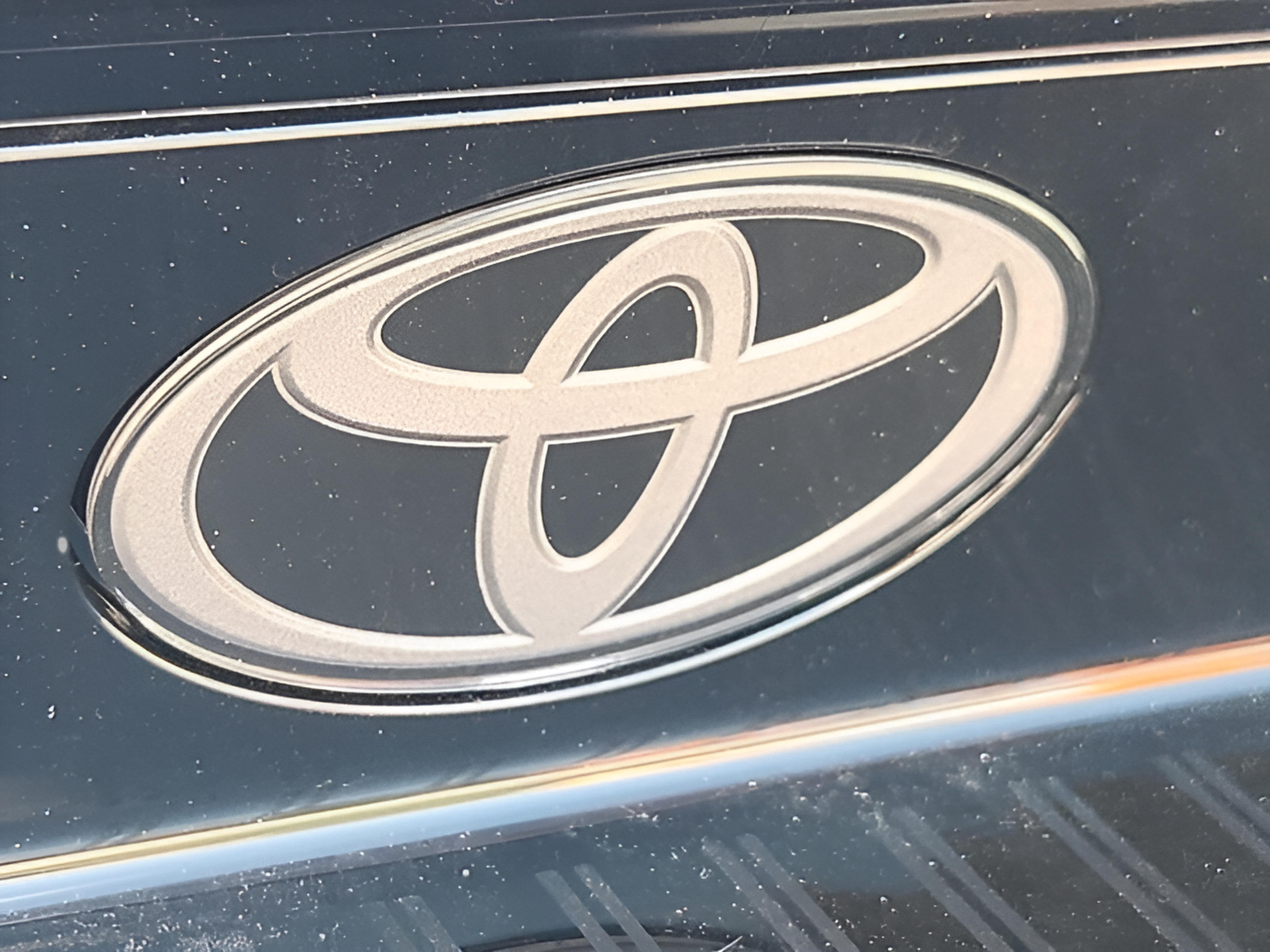 New 2026 Toyota Prius Plug-In Hybrid FWD image 30