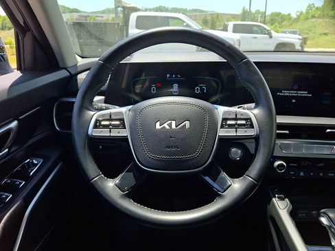 Used 2023 Kia Telluride S AWD/4WD image 19