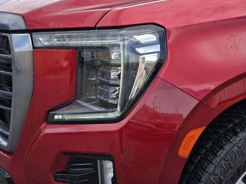 Used 2024 GMC Yukon XL AT4 w/ Technology Package image 5