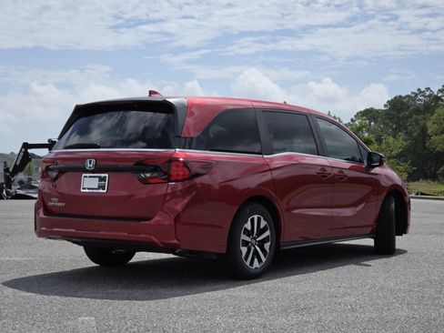 New 2026 Honda Odyssey EX-L image 11