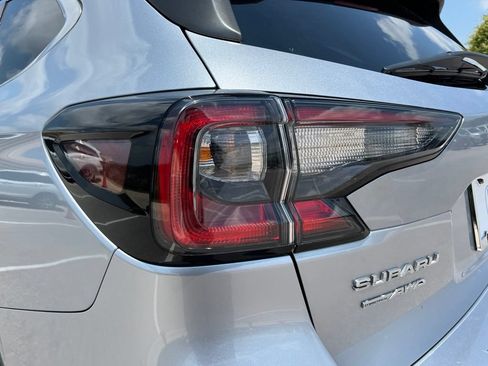 Used 2023 Subaru Outback Premium AWD/4WD image 7