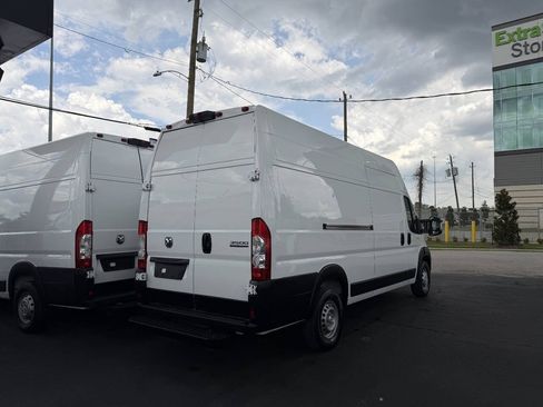 Used 2023 RAM ProMaster 3500 w/ Lane Management Group FWD image 3