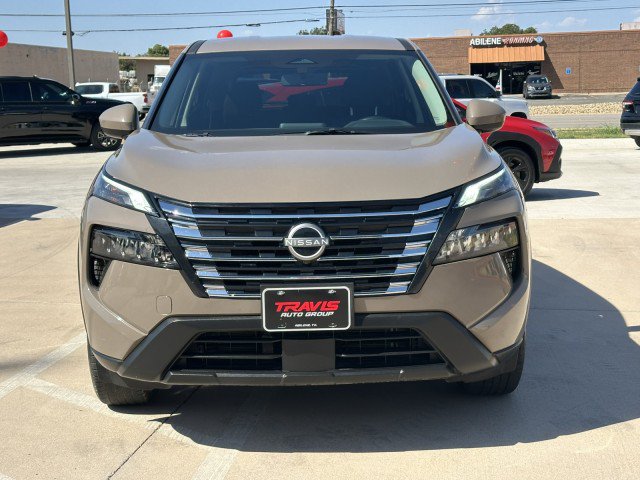 Used 2025 Nissan Rogue SV FWD image 10