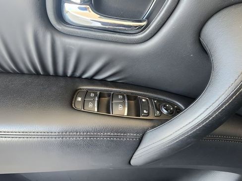 Used 2023 Nissan Armada SL RWD image 12