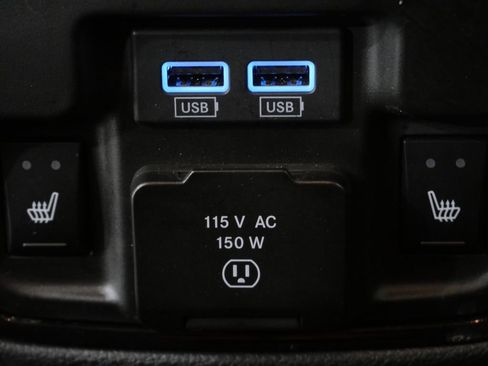 Used 2022 Dodge Durango R/T w/ Tow 'N Go Package AWD/4WD image 27