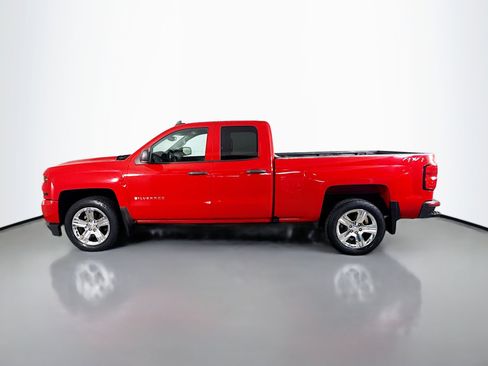 Used 2018 Chevrolet Silverado 1500 Custom w/ Custom Value Package AWD/4WD image 6