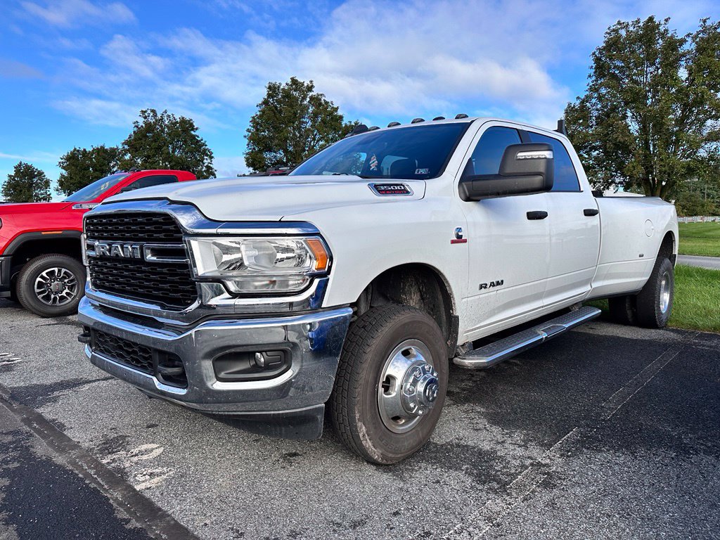 Used 2023 RAM 3500 Big Horn w/ Level 1 Equipment Group AWD/4WD image 2
