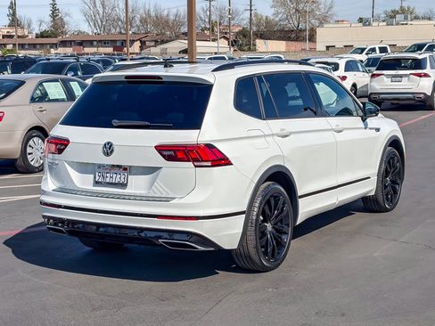Used 2021 Volkswagen Tiguan SE R-Line image 7