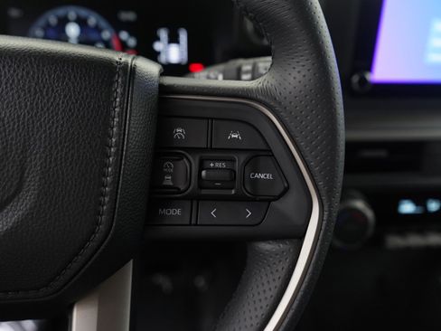 Used 2025 Toyota 4Runner SR5 image 20