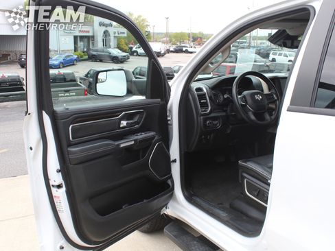 Used 2022 RAM 1500 Laramie AWD/4WD image 10