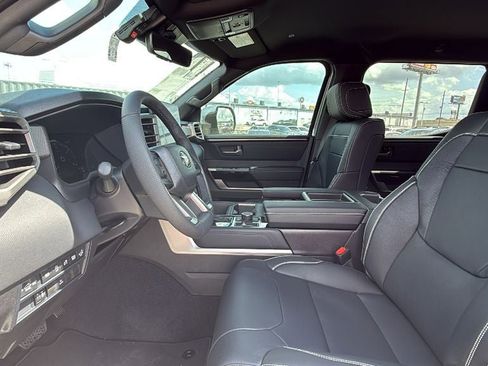 New 2026 Toyota Tundra Limited AWD/4WD image 10