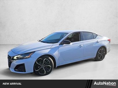 Used 2024 Nissan Altima 2.5 SR