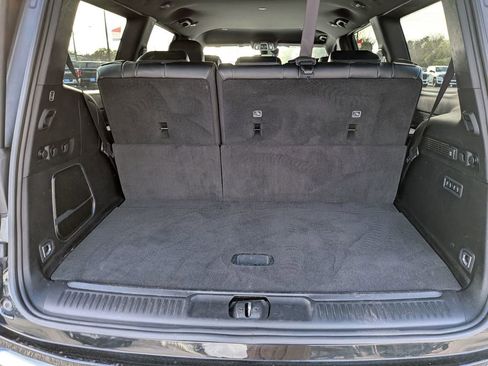 Used 2024 Jeep Wagoneer Series III AWD/4WD image 24