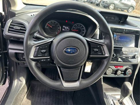 Used 2018 Subaru Impreza 2.0i Premium image 18