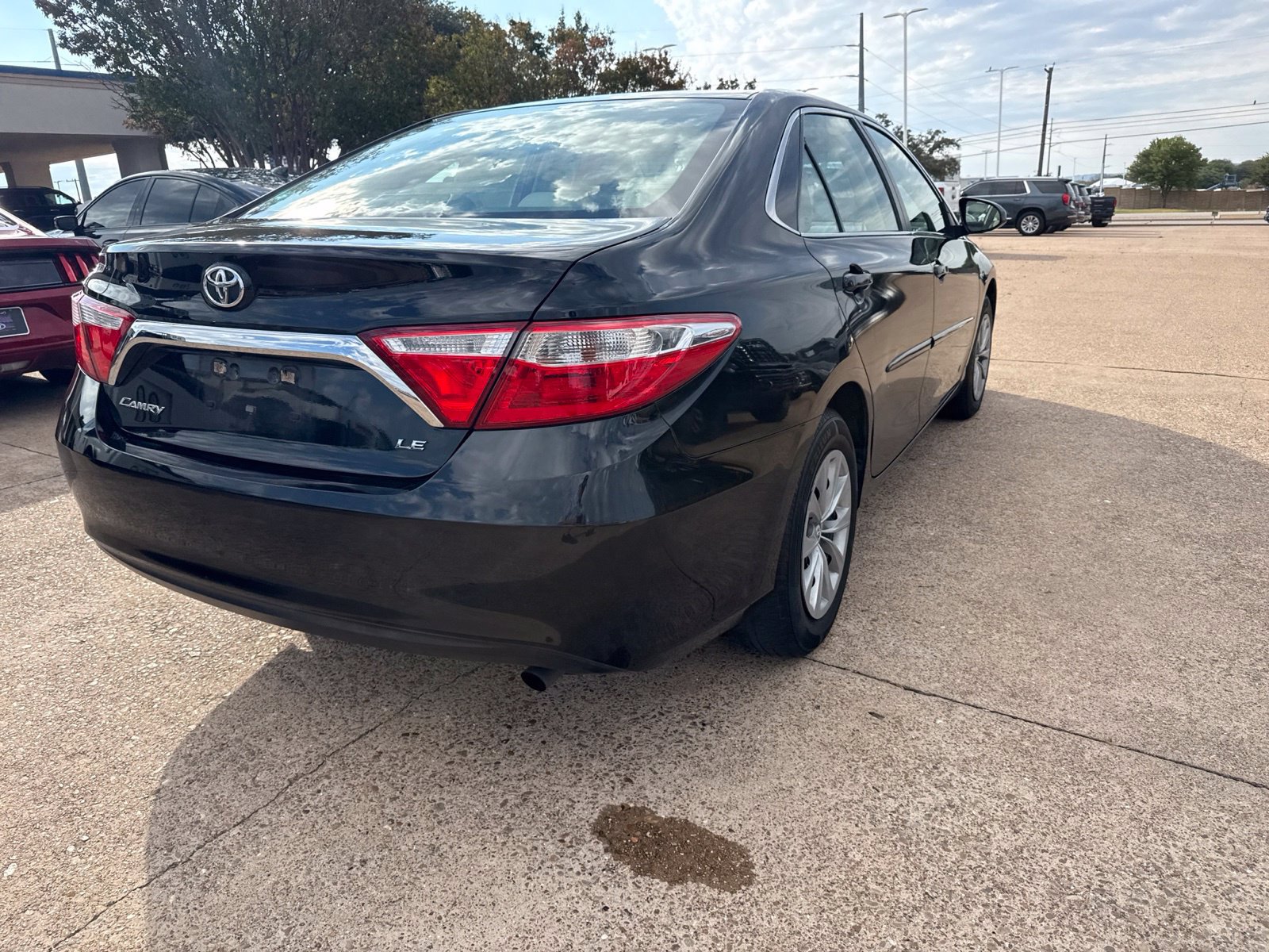 Used 2017 Toyota Camry LE w/ Protection Package (Q2) FWD image 7