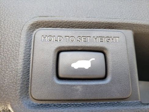 Used 2023 Acura RDX AWD image 9