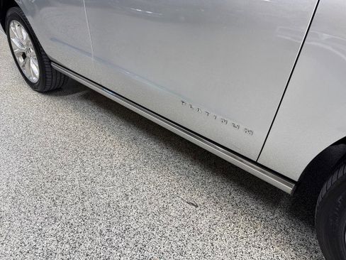 Used 2018 Ford Expedition Platinum image 91