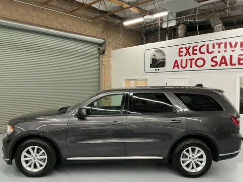 Used 2019 Dodge Durango SXT w/ 3rd Row Seating Group image 8