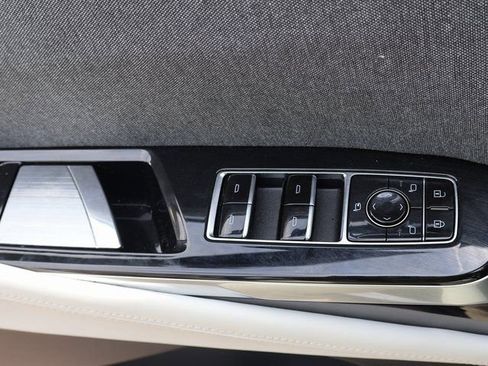 Certified 2025 Cadillac Escalade Premium Luxury Platinum image 45