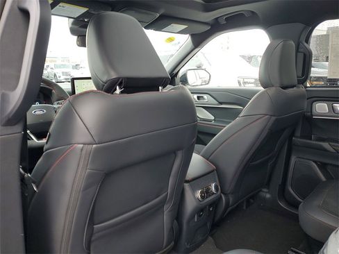 New 2026 Ford Explorer ST w/ Sun And Sound Package image 31