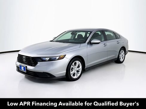Used 2023 Honda Accord LX image 3