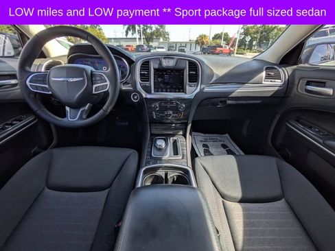 Used 2018 Chrysler 300 Touring w/ Sport Appearance Package RWD image 15