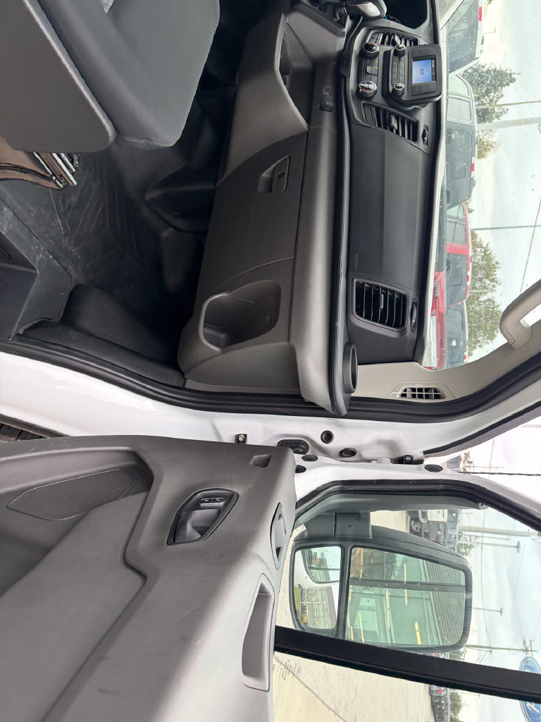 Used 2025 Ford Transit 250 Low Roof w/ Exterior Upgrade Package RWD image 17