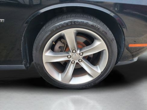 Used 2015 Dodge Challenger R/T w/ Quick Order Package 28B R/T RWD image 26