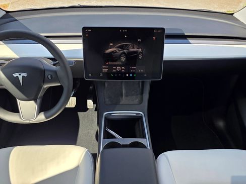 Used 2023 Tesla Model Y Long Range AWD/4WD image 16