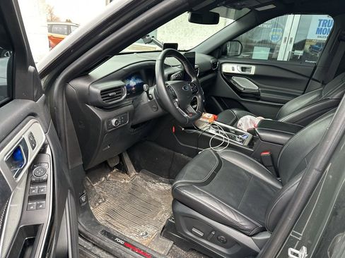 Used 2022 Ford Explorer ST w/ Equipment Group 401A image 5